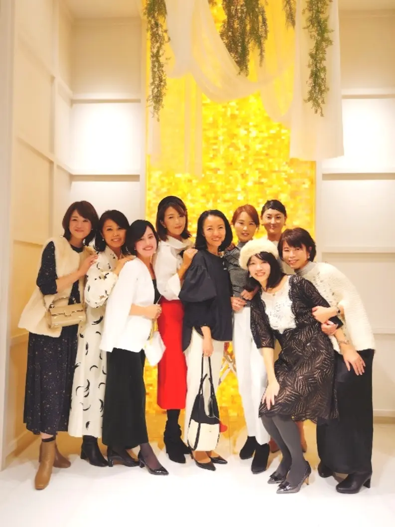 クリスマスパーティー、クリスマス会、ZARA、ザラ、パーティーコーデ、40代ファッション、Jマダム、XEX日本橋