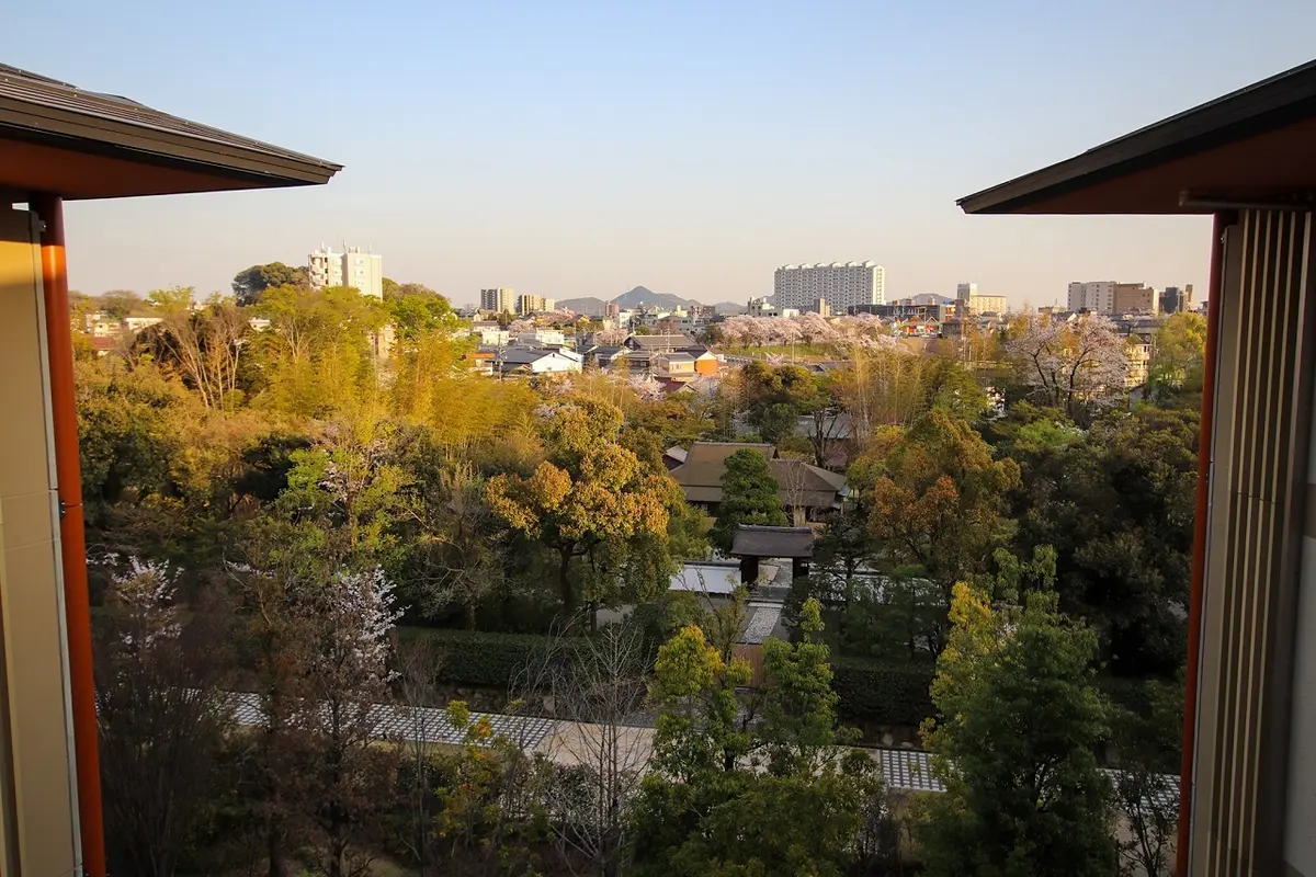 国宝茶室「如庵」のある、日本庭園「有楽苑
