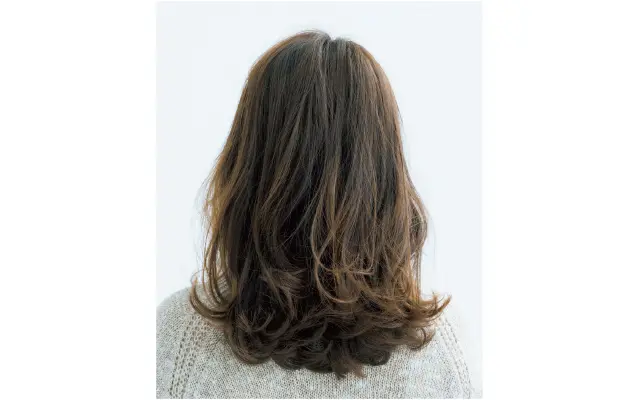 ふんわりボリュームヘアのBack