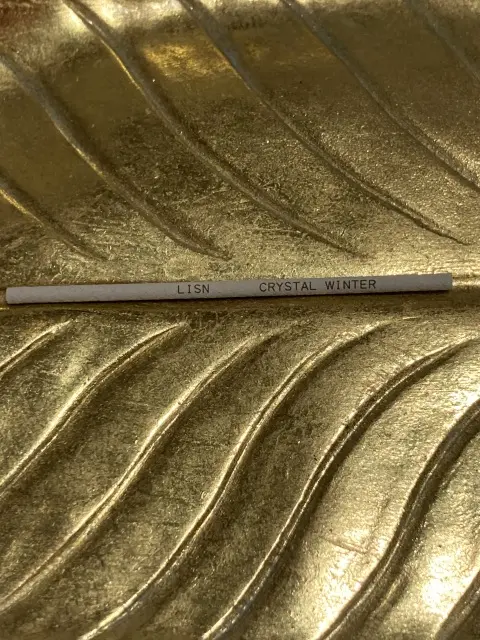 lisn crystal winter 名前は「レゾネイト」 響く、共鳴するという意味より。