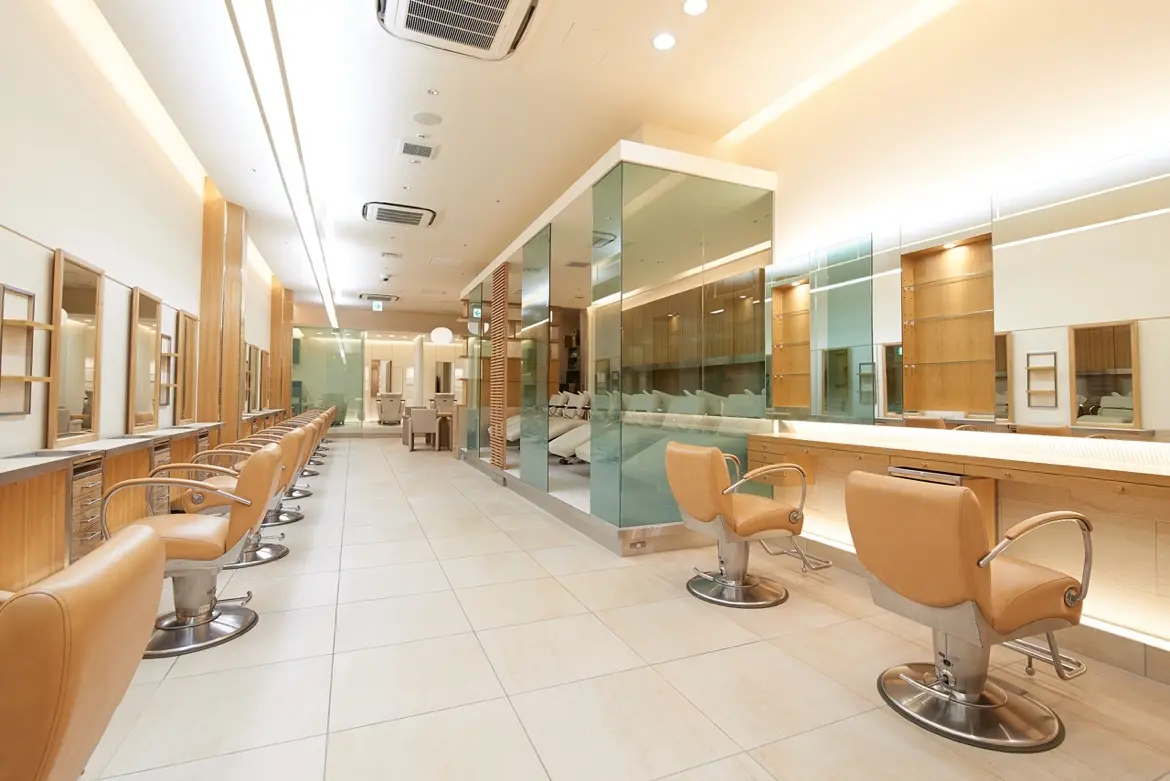 OurAge×Webエクラ  PEEK-A-BOO 銀座並木通り（ピーク・ア・ブー 銀座並木通り）　