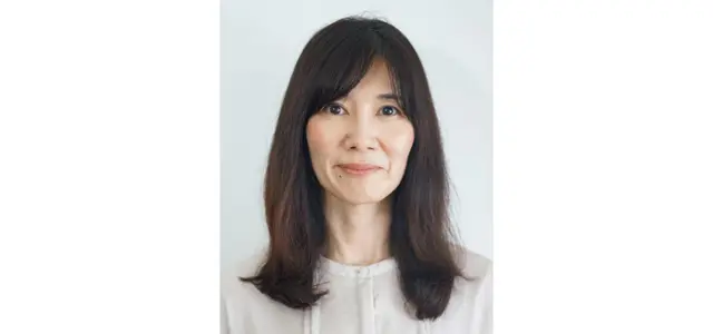 長めミディアムはパーマでメリハリをつける