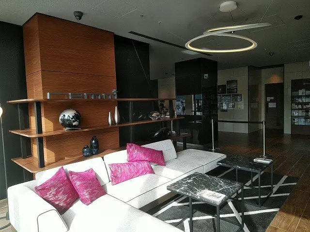 レムプラス神戸三宮　フロントフロア