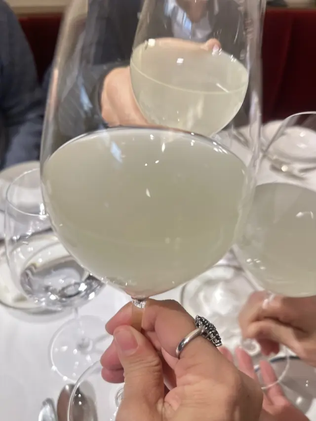 セットアップワンピースで広尾フレンチレスの画像_5