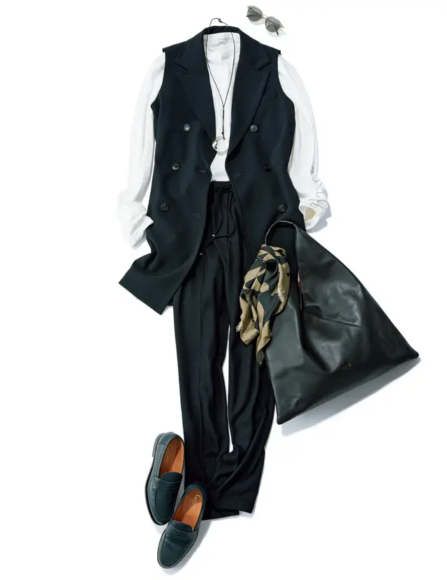 Q.ネイビーパンツだと、どうしても運動スタイルっぽくなってしまう。洗練させるには？