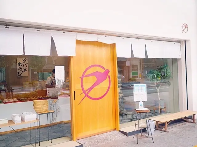 BLACK CRANEのプリーツドレスでの画像_9