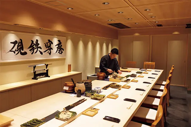 華やかな雰囲気の店内