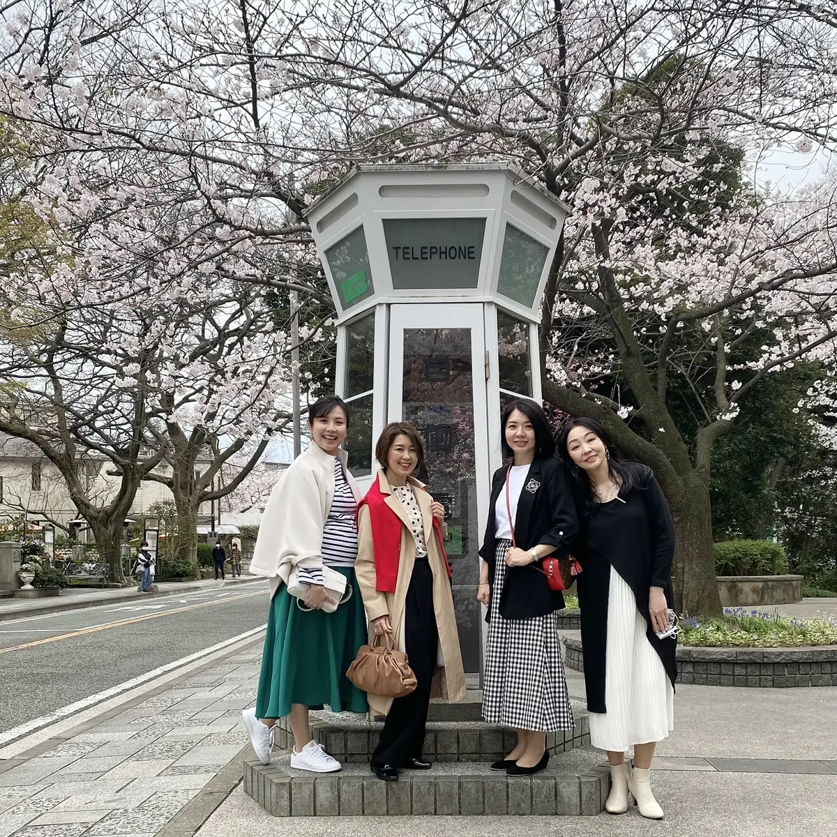 ドット柄ブラウスでバースデーランチへ♪の画像_5