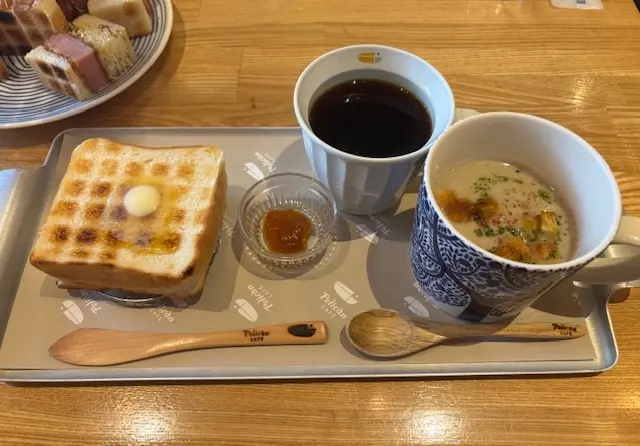 ロイヤルドルトン　ROYAL  DOULTON　蔵前　ペリカンカフェ　ペリカンベーカリー　グルメ　下町グルメ　パン　街歩き　観光　老舗　カフェ　東京　東京のブルックリン