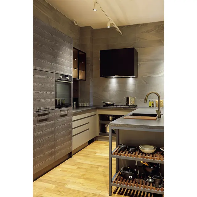 ニュアンスあるグレー、グレージュ