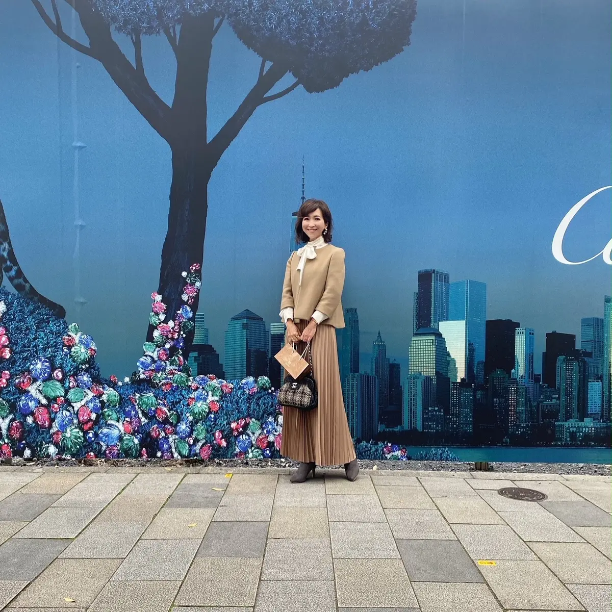 華やかなプリーツロングスカートで「Carの画像_11