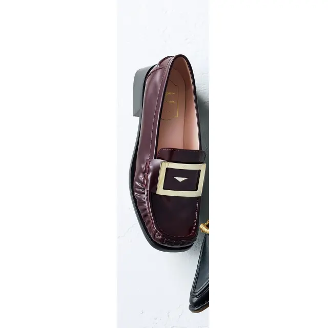 ROGER VIVIER（ロジェ ヴィヴィエ）