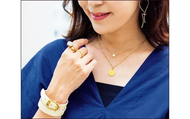 おしゃれな50代夏のジュエリーコーデ