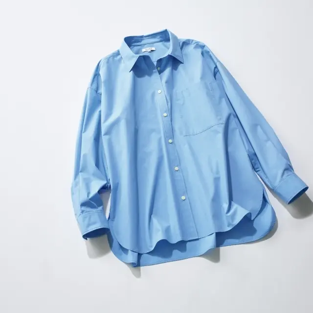 【PLST】存在感のあるブルーが潔くクリーンな印象へと導く