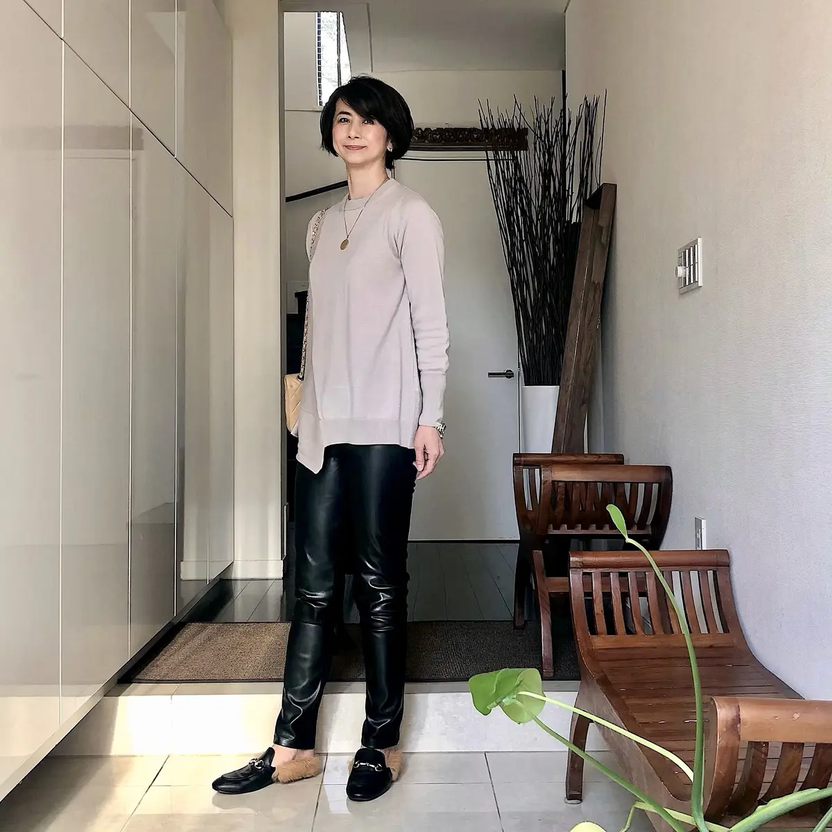 アシンメトリーの便利ニット＋エコレザーパの画像_2