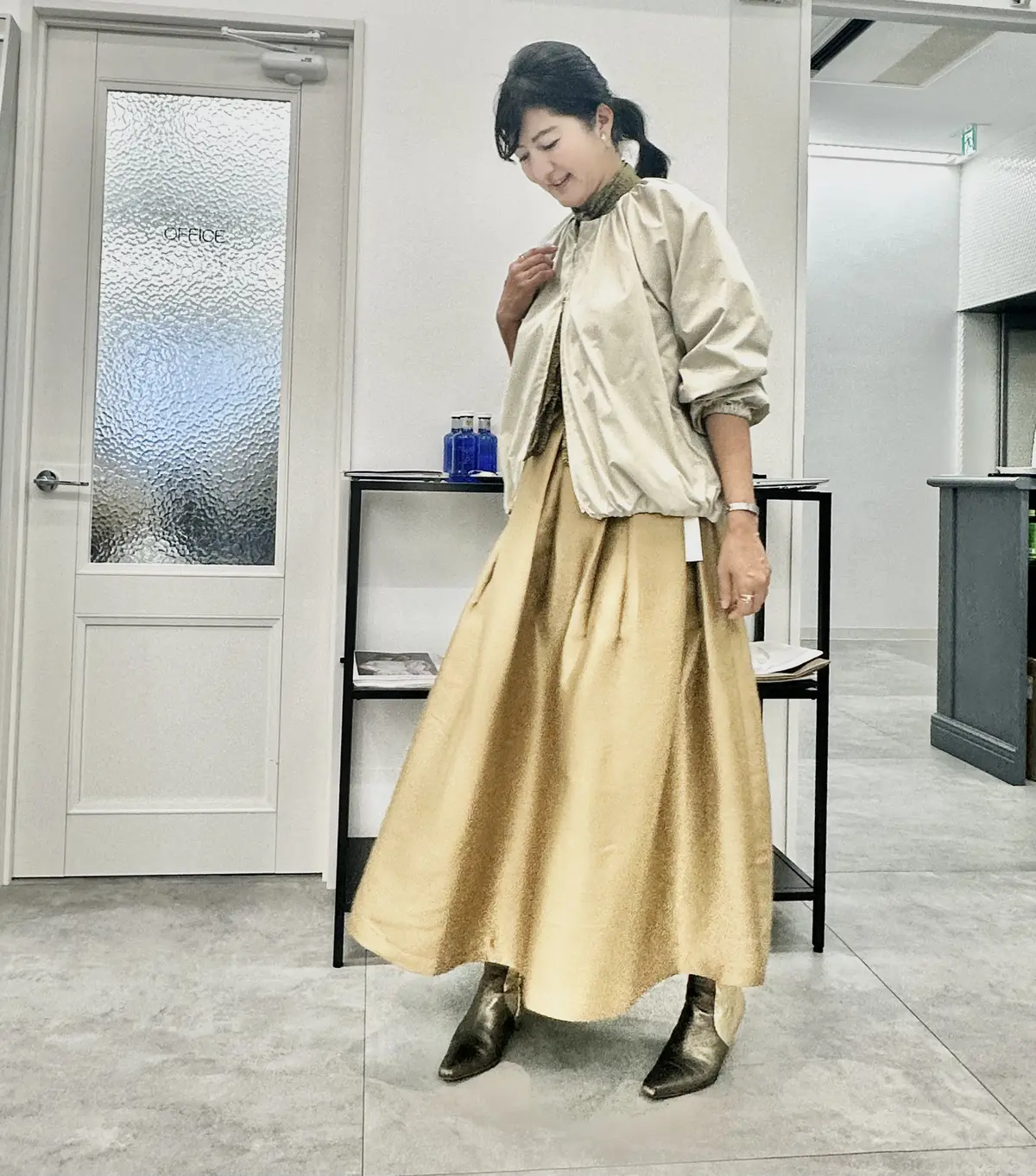 ベージュ艶感skirt 3styleの画像_4