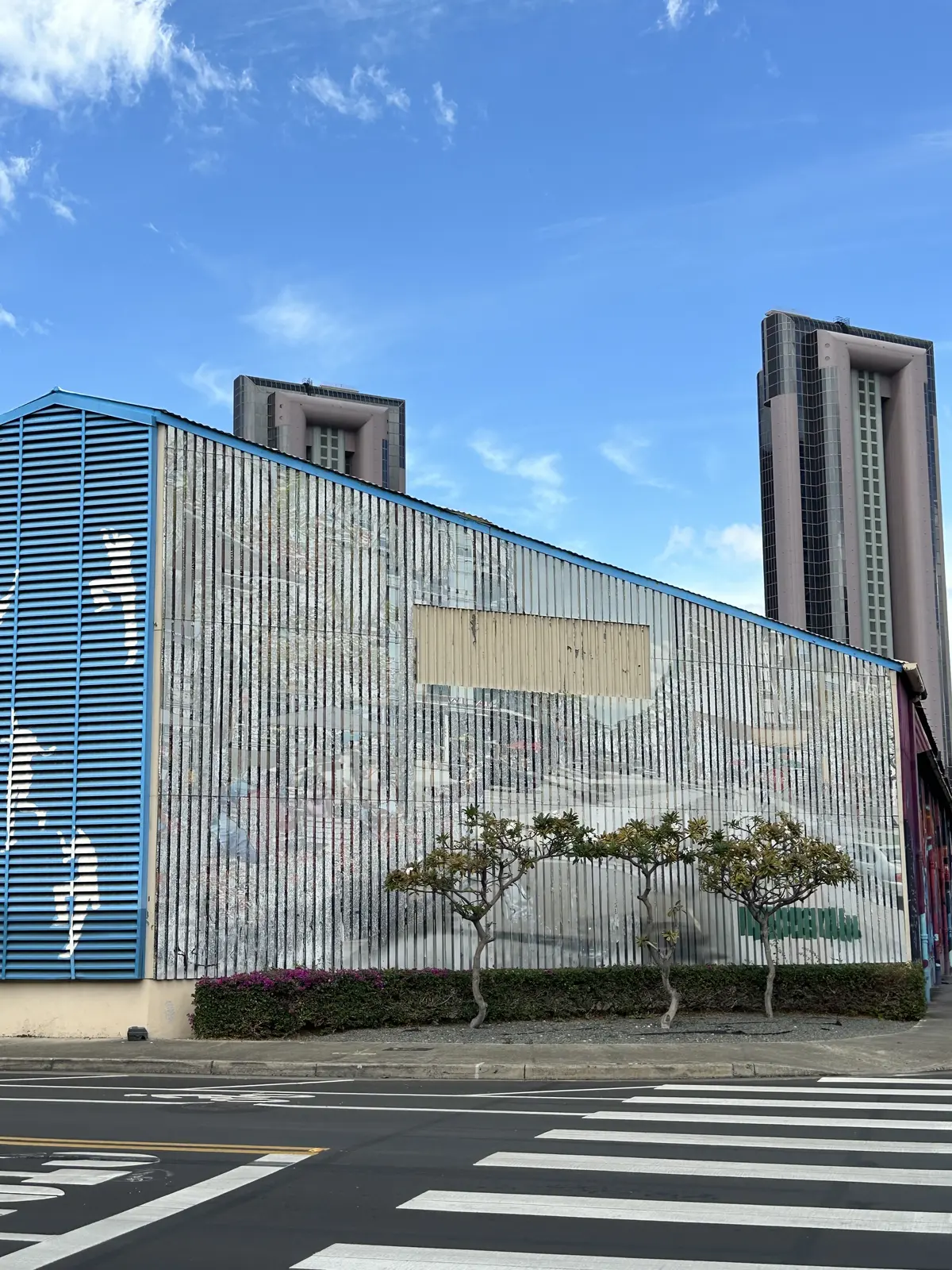 カカアコ　ウォールアート　Kaka’ako Wall Art