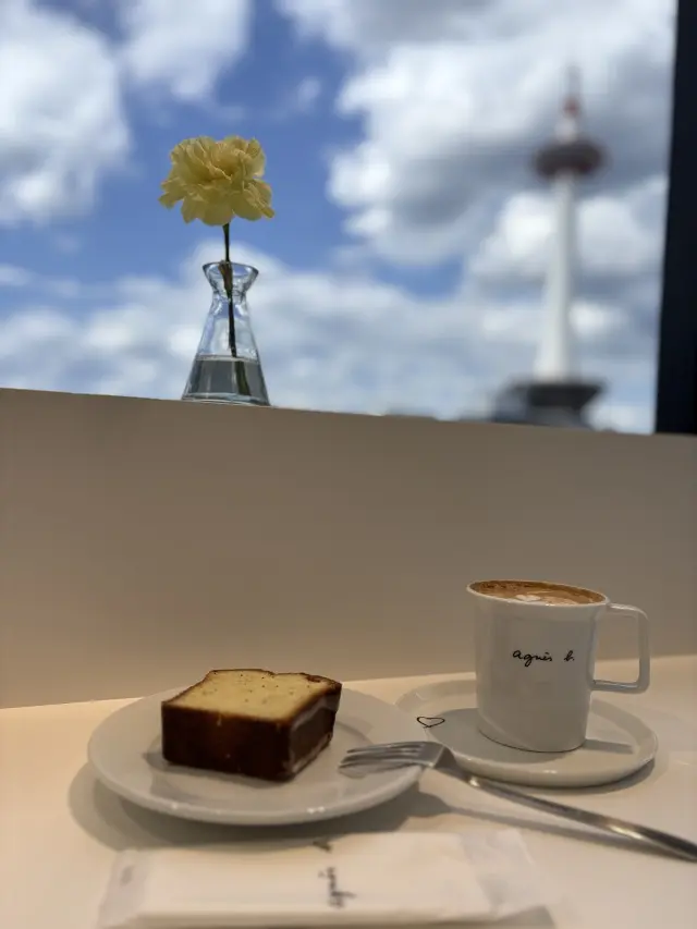 京都タワーも見ながら。