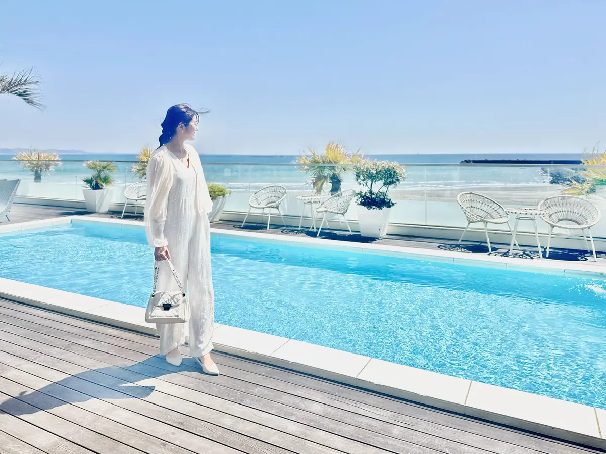 大人のための白コーデ4styleの画像_2