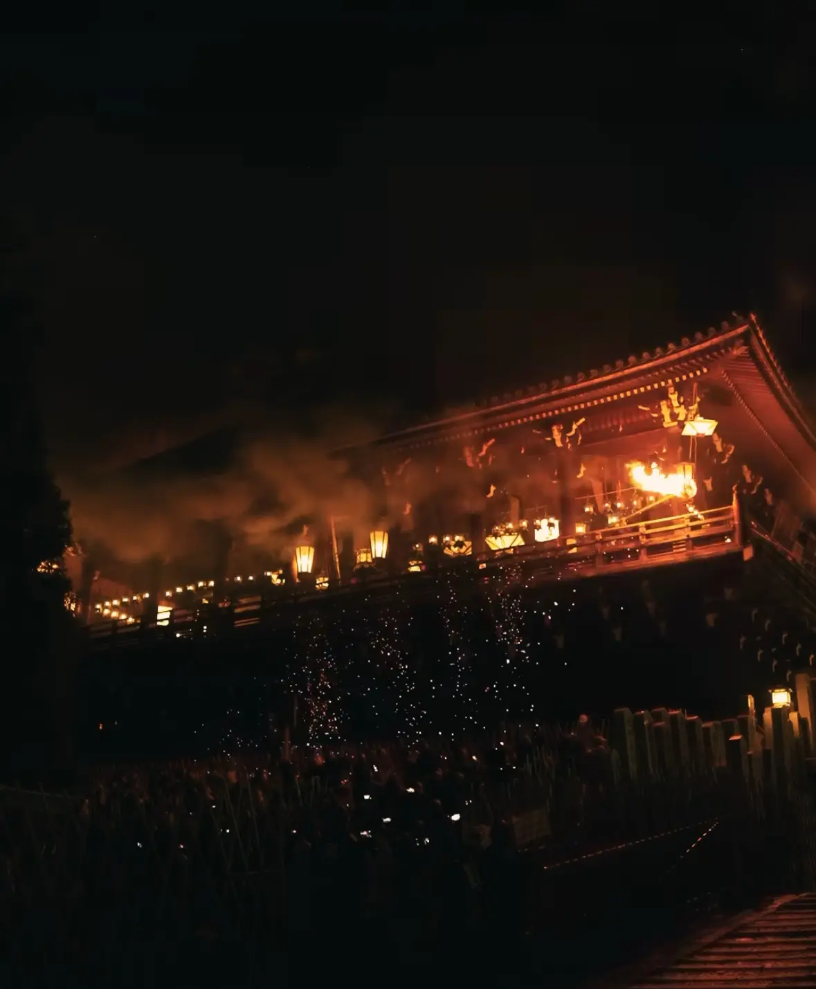 奈良に春を告げる「お水取り」——東大寺二の画像_2