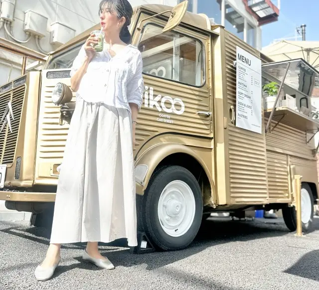 Zara白シャツで原宿でのおしゃれカフェの画像_7