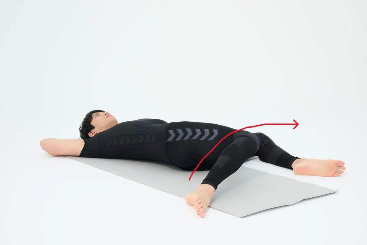 OurAge×Webエクラ　寝たまま脚バタバタ_右へ倒す