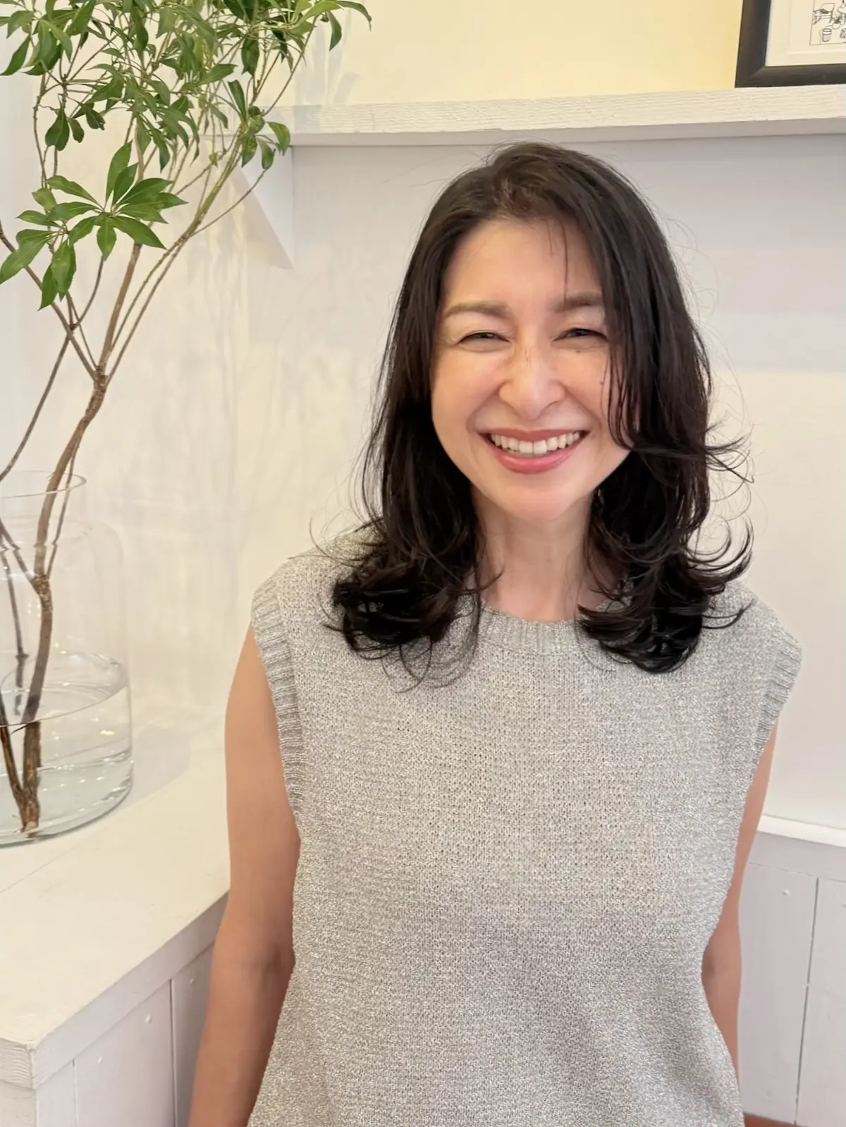 代官山ヘアサロン　代官山美容院　パール　50代ヘア　50代ミディアムヘア　50代抜け感ヘアスタイル　エクラ華組