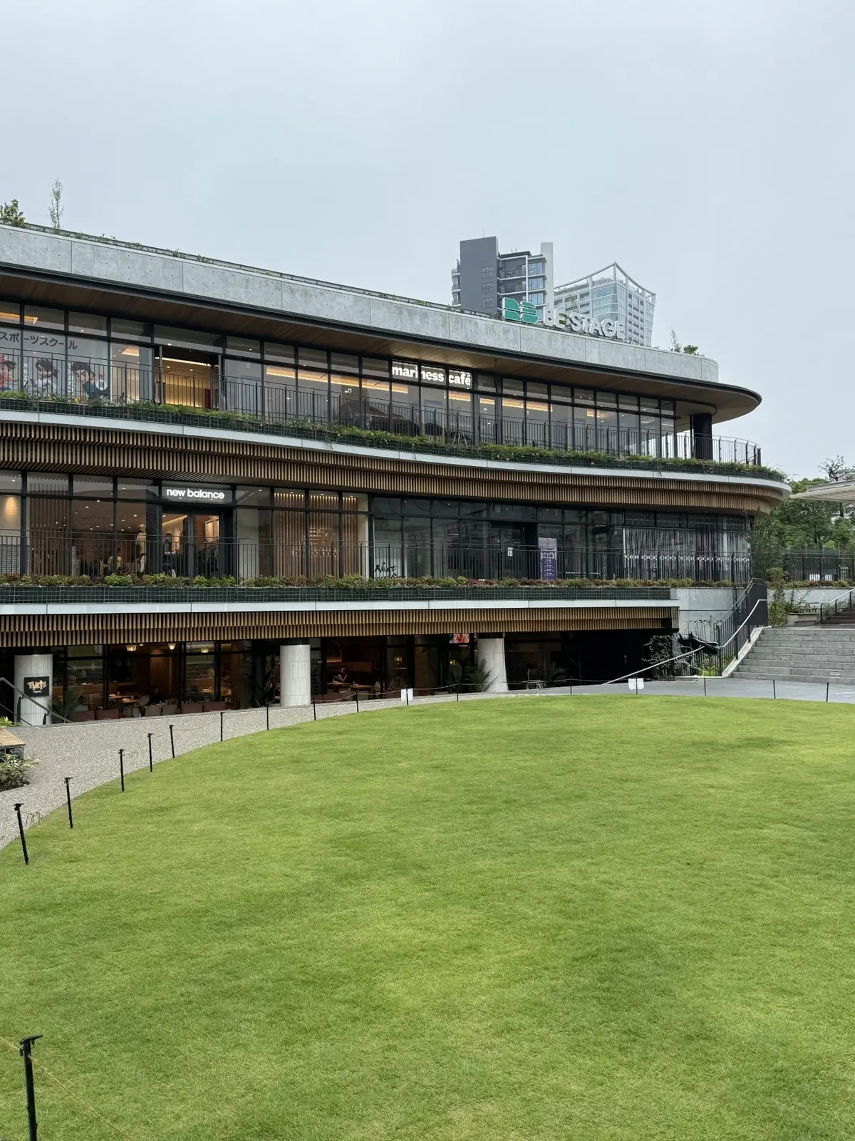 Tikis Tokyo 外観写真