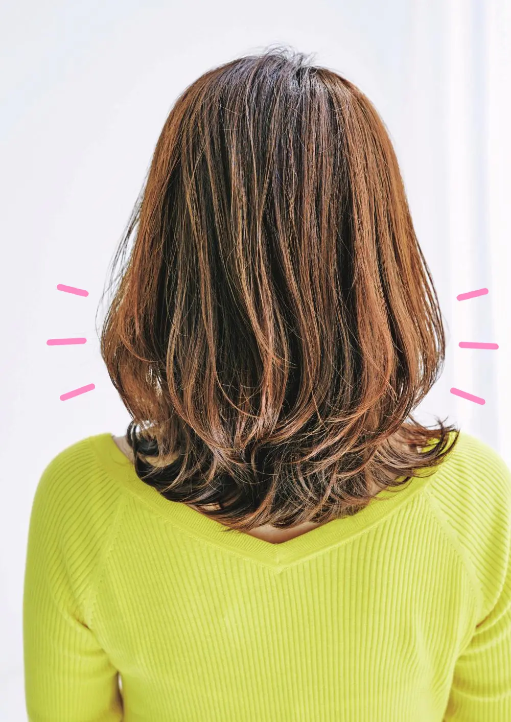 OurAge×Webエクラ  後ろから見たミディアムヘア　ヘアスタイル