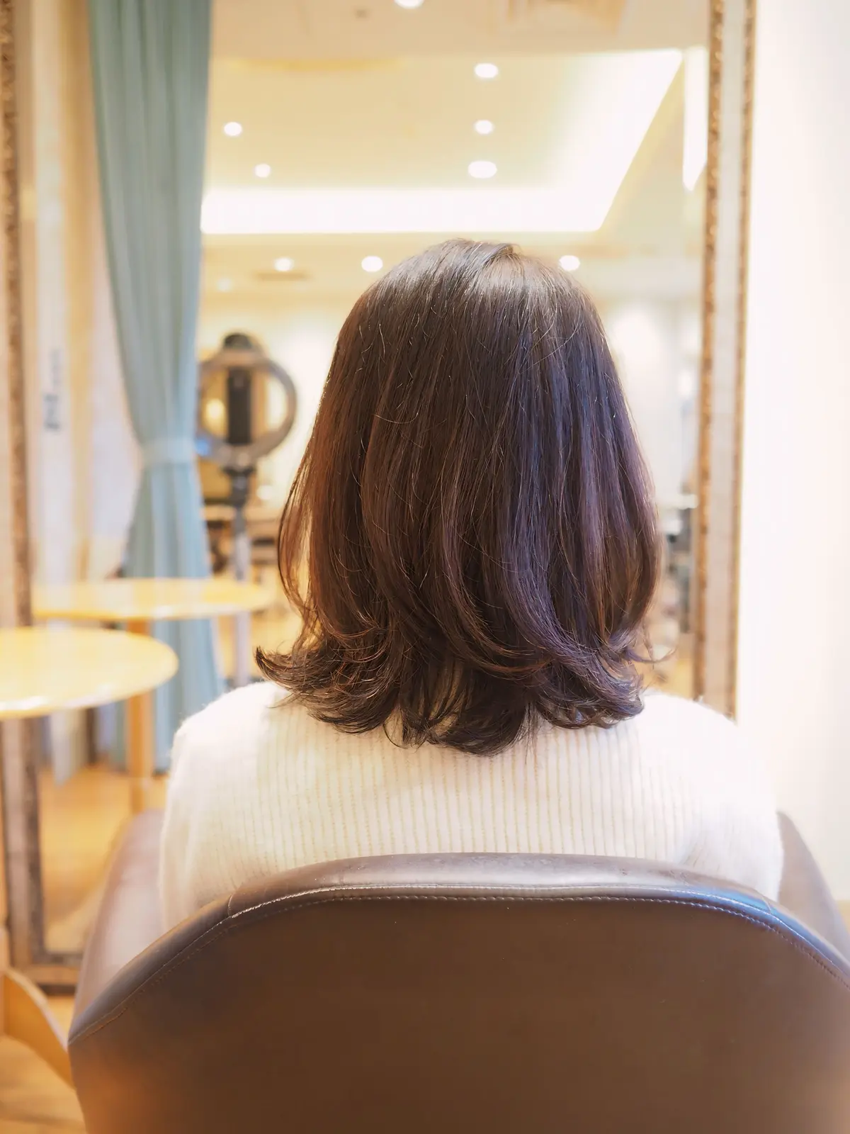 50代でも叶う！前髪ありミディアムで可愛の画像_6