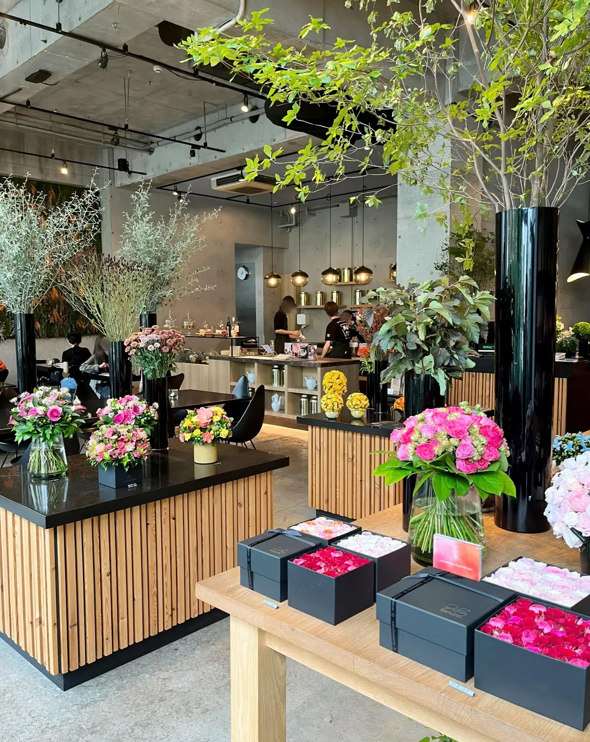 久々の花活♪秋色のお花の中で〝花屋で写真の画像_11