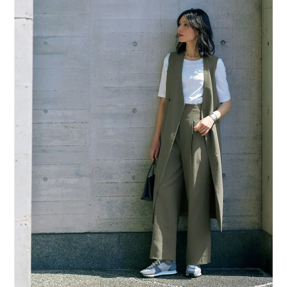 uncrave WHITE×éclat 麻混2WAYロングジレ