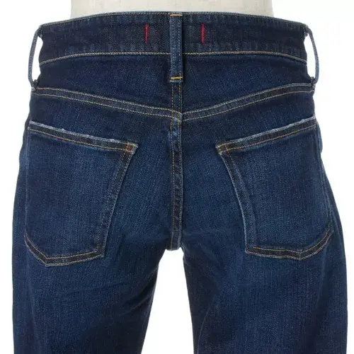 大ヒットデニムがアップデート！「RED の画像_3