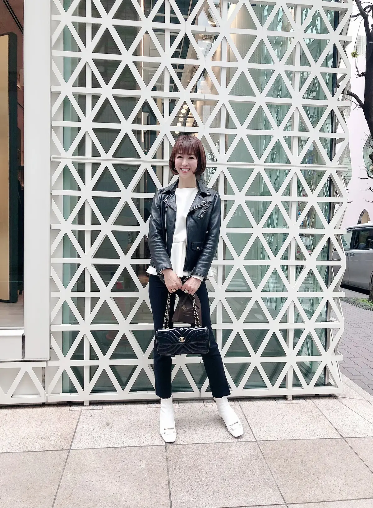 ZARAの白ブーツが主役の画像_1