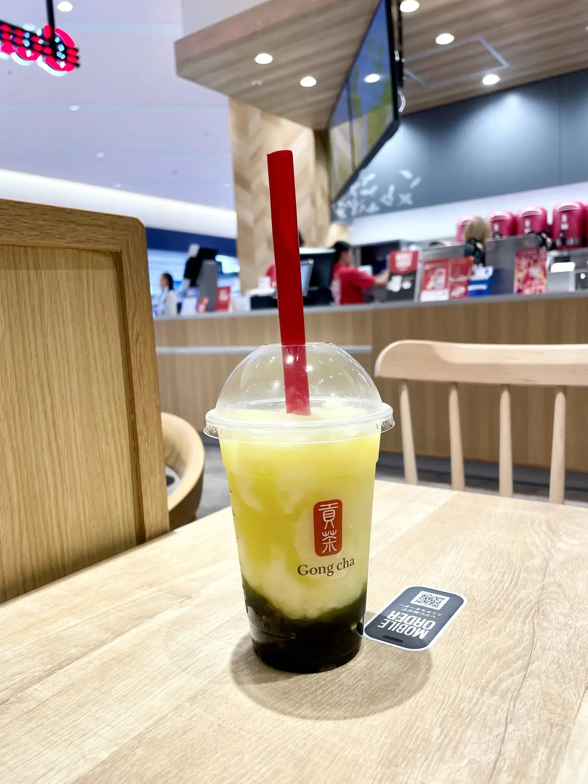 白、ワンピース、白ワンピース、かごバッグ、SHEIN、 Fang  Fa、三井ショッピングパーク、ららテラス北綾瀬、ショッピングモール、商業施設、フードコート、ゴンチャ、タピオカ、フローズン、店内