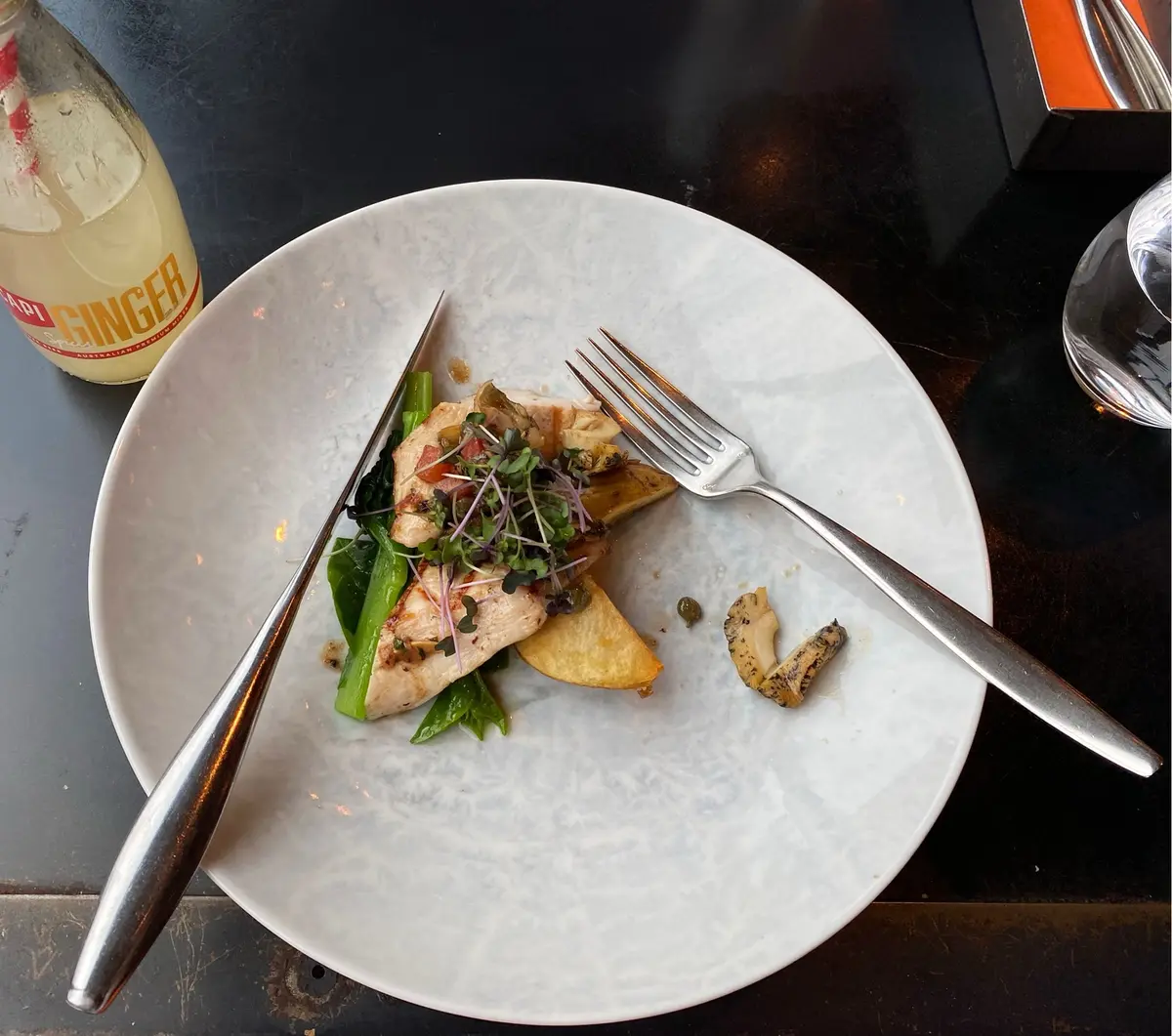 シャツ&ニットレイヤードスタイルの画像_3