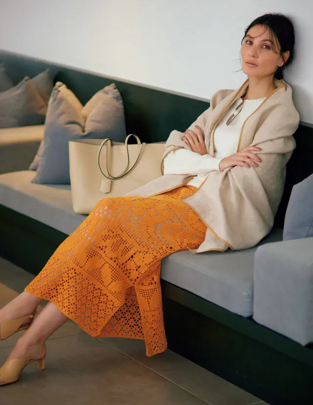 ゲミニーの透けニットスカートを主役にしたコーデ