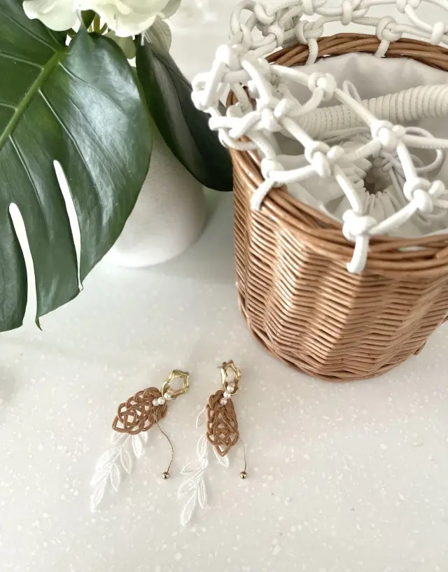 ボリュームピンクブラウスを着て記念日ディの画像_6