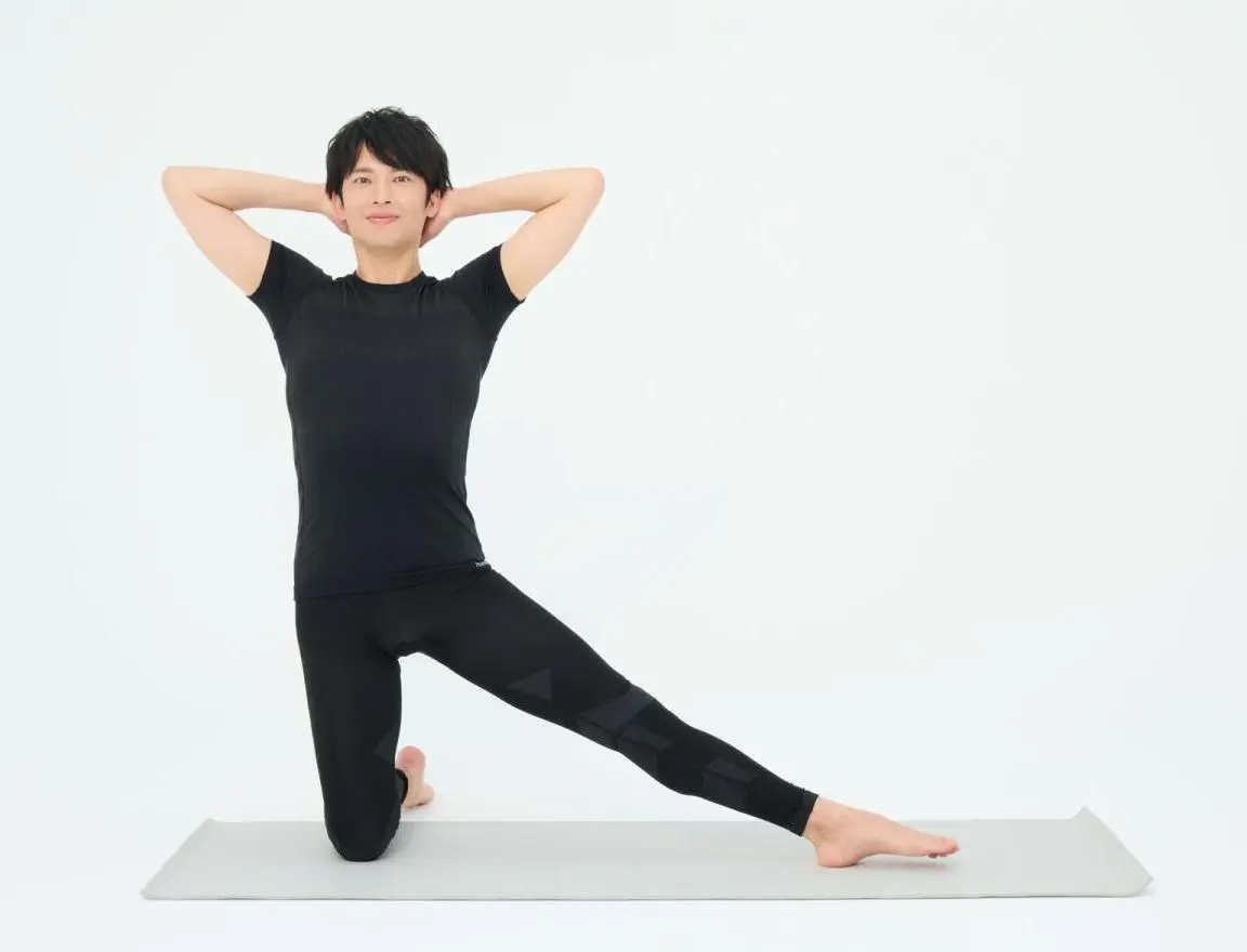 OurAge×Webエクラ　床バレエ_内もも・脇伸ばし