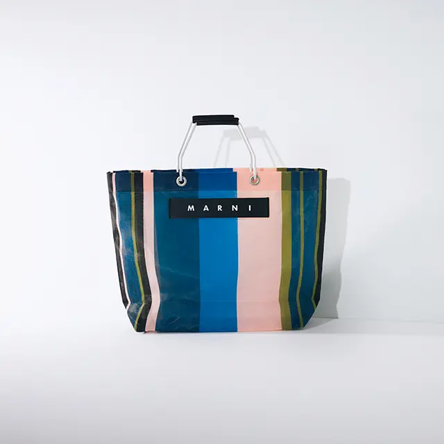 マーケットバッグ　マルニ