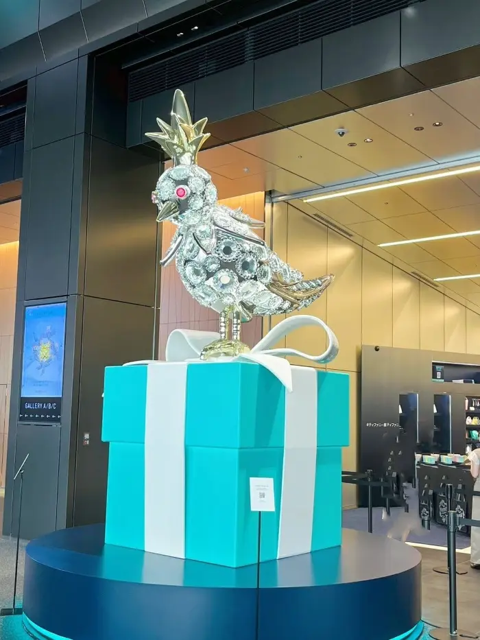 きらめくジュエリーや限定グッズも♪「ティの画像_1