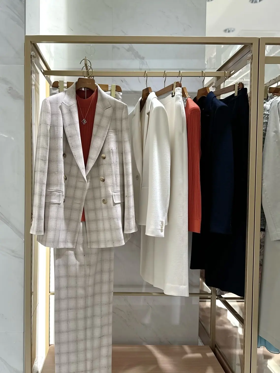 伊勢丹新宿店館内写真　３階　トラストスタイル　