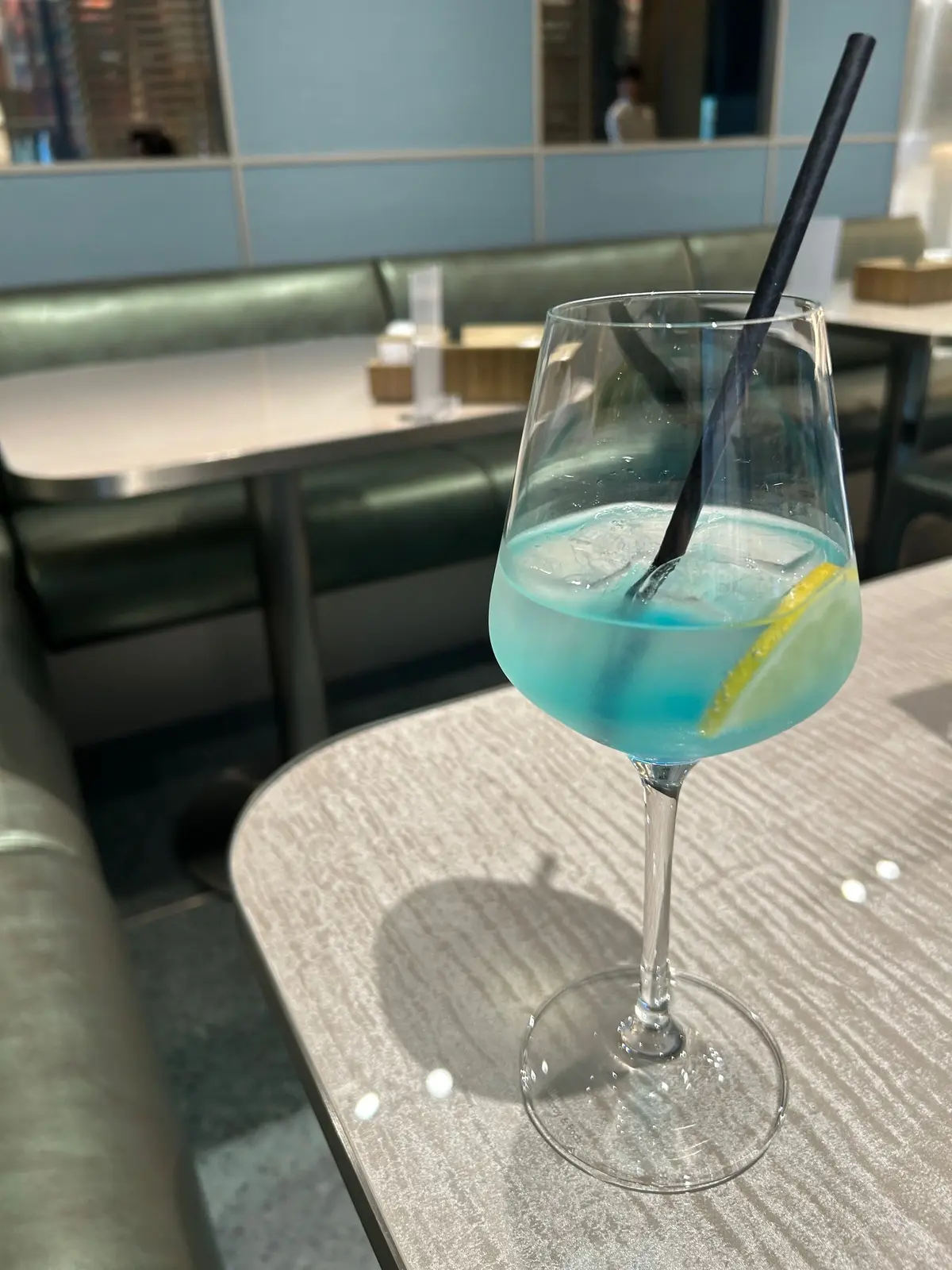 アルマーニ ／ カフェ 表参道　ウェルカムドリンク