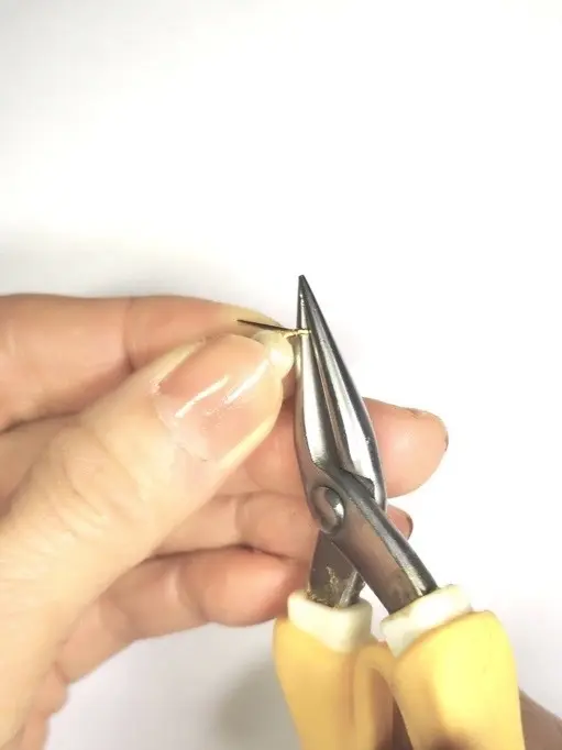 アクセサリー作り
イヤリングピアス作り