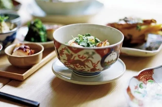 隣接する敷地には、新築の別棟として、銭湯がある宿泊施設「yubune」も同時に開業