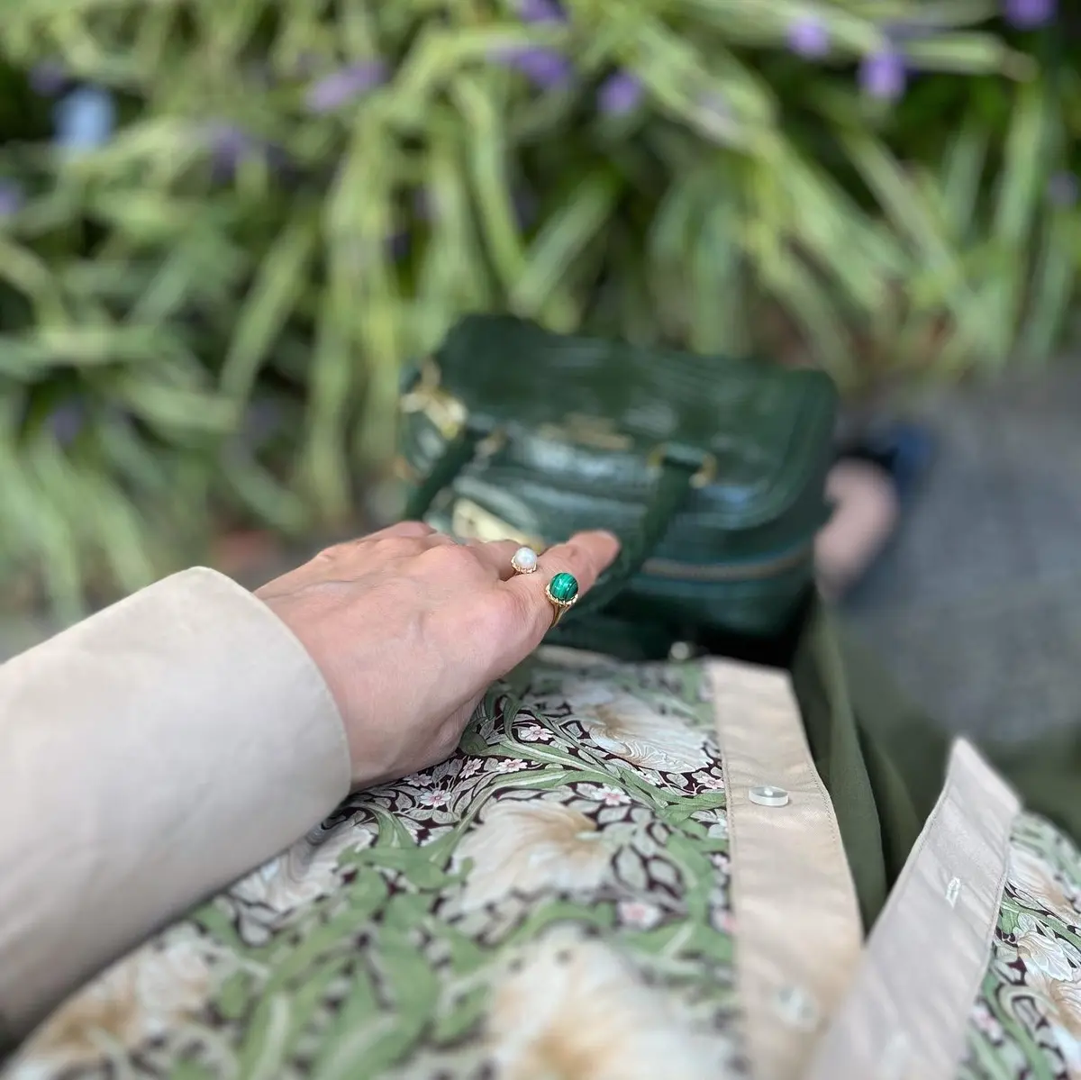 柄ブラウスでテート美術館展へ。の画像_2