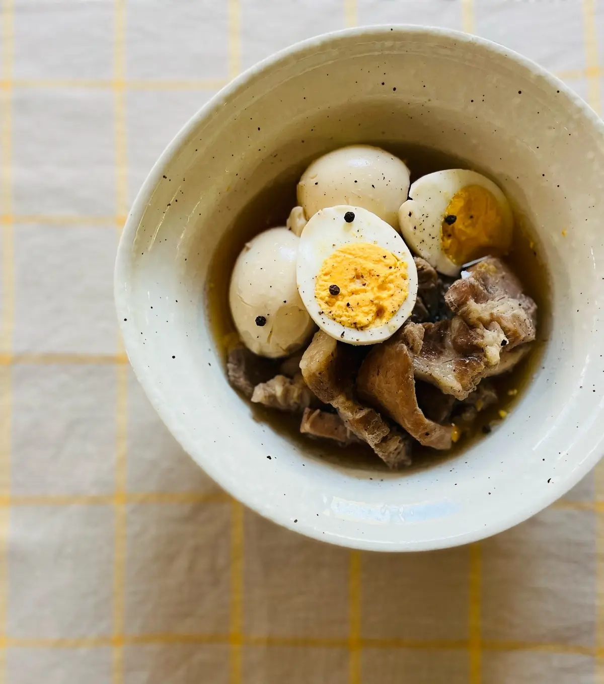 豚肉とナンプラーの煮込み