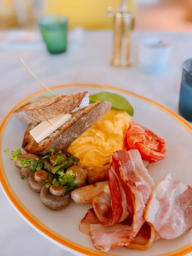 爽やかオールインワンを着てブランチの画像_5