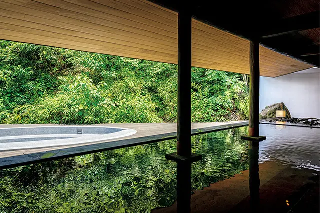 話題のサウナや インスタレーションもある温泉で、 刺激のある旅