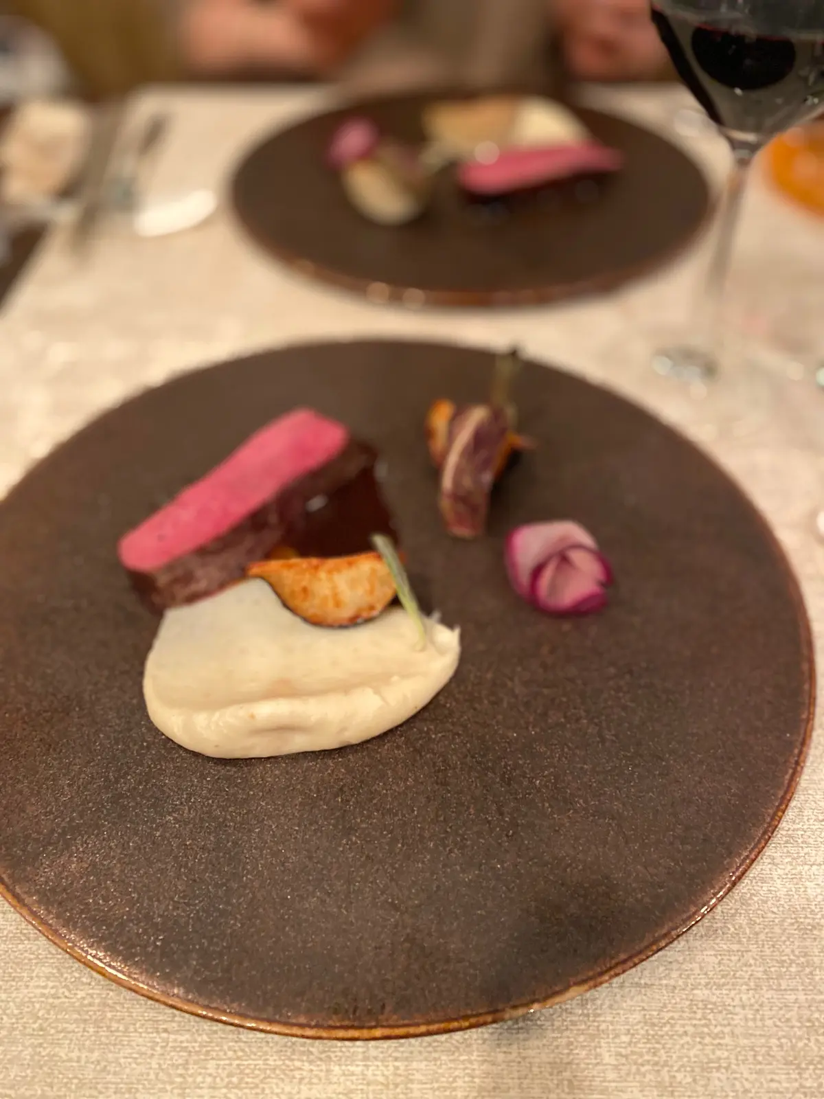 江ノ島野菜フレンチ「suzu」の肉料理　鴨ロースト